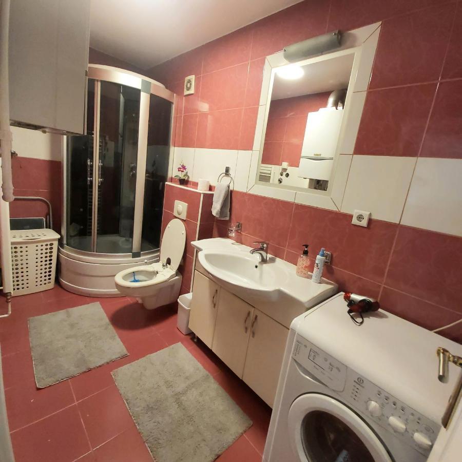 Apartman Lala Apartment ซาราเยโว ภายนอก รูปภาพ