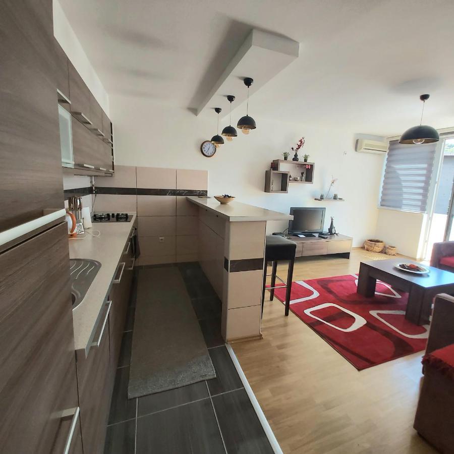 Apartman Lala Apartment ซาราเยโว ภายนอก รูปภาพ