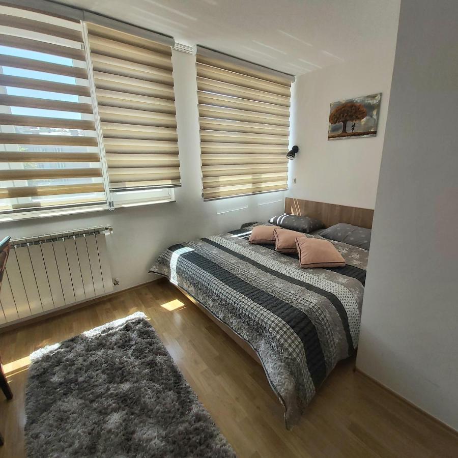 Apartman Lala Apartment ซาราเยโว ภายนอก รูปภาพ